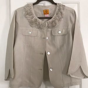 Ruby Red lightweight beige jacket.Sz-10.EUC